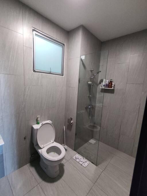 Apartment Near Airport Liberty Grove Kuching