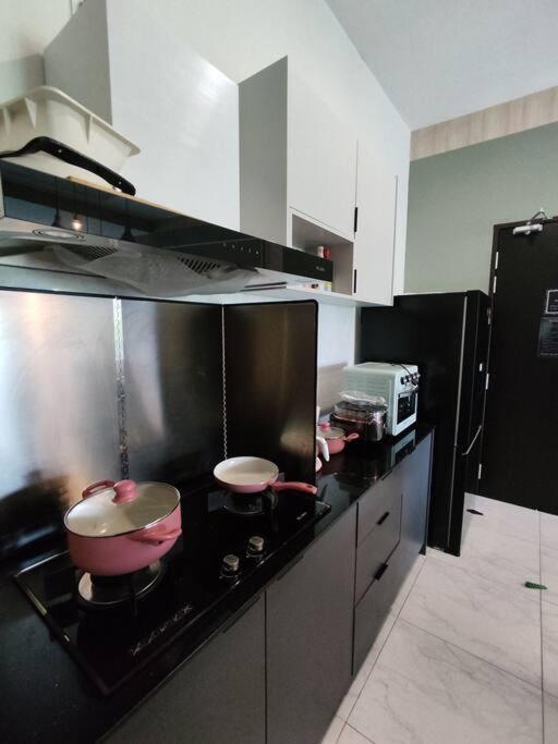 Apartment Near Airport Liberty Grove Kuching